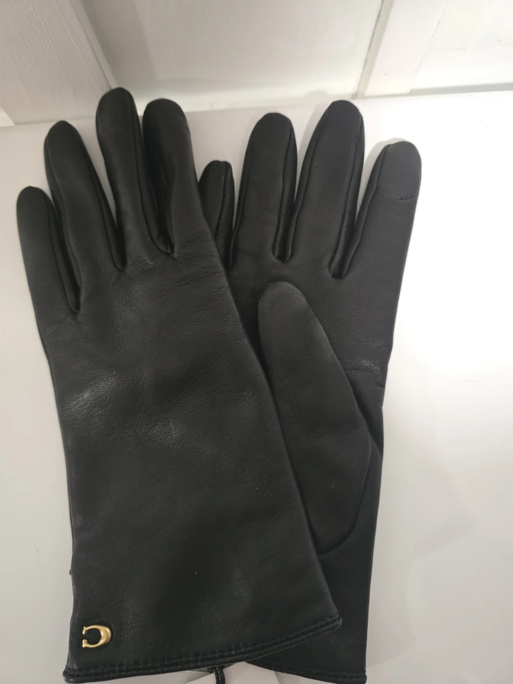 NWT COACH Black Leather Tech Gloves - Size 6 1/2